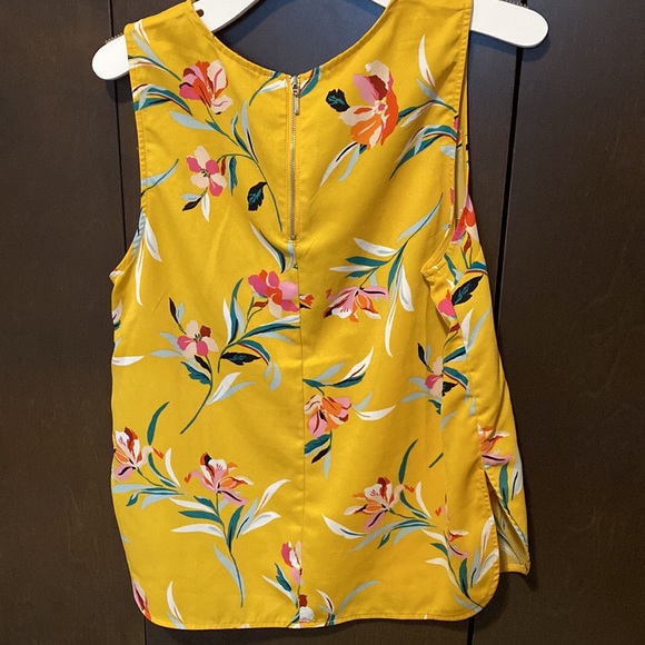 Forever 21 Tank Shell - Picture 3 of 3